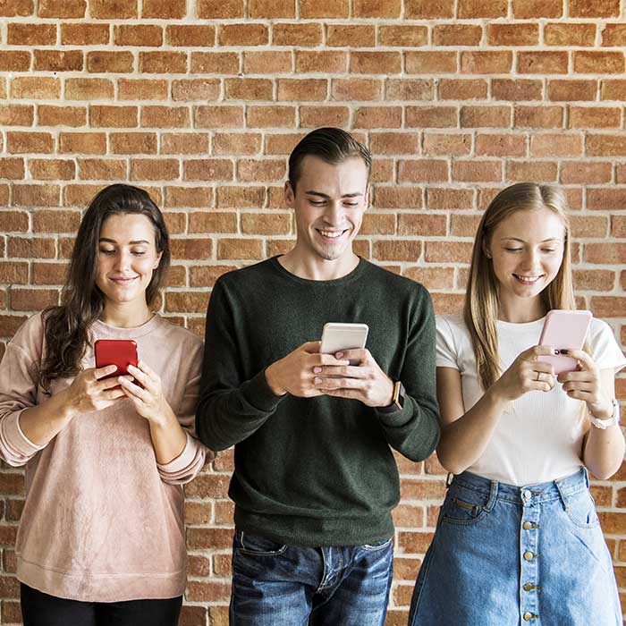 Strategia Social Media rappresenta una connessione diretta con i tuoi clienti e potenziali clienti