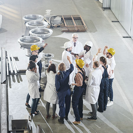 Qual è la dimensione della tua azienda (entrate, dipendenti) Qual è la dimensione della tua azienda (entrate, dipendenti)