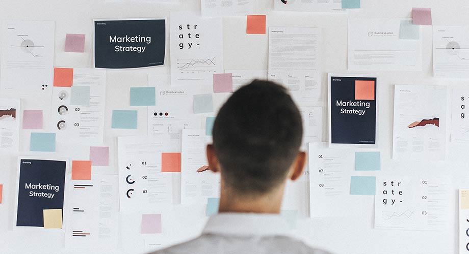 Scopri la strategia in 10 step per far decollare il tuo e-commerce analisi competitors