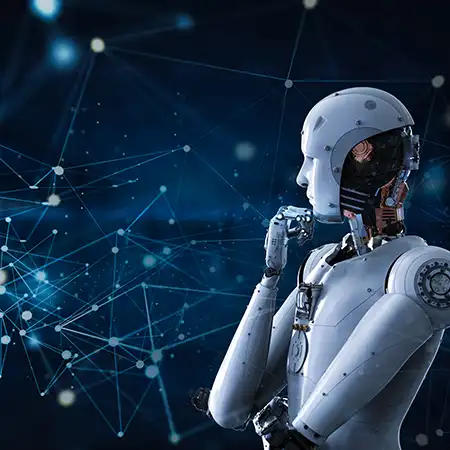 un umanoide guarda verso lo spazio